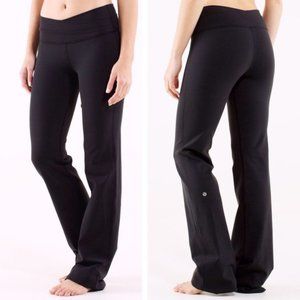 Lululemon Black Groove Pants 4 (Like New)